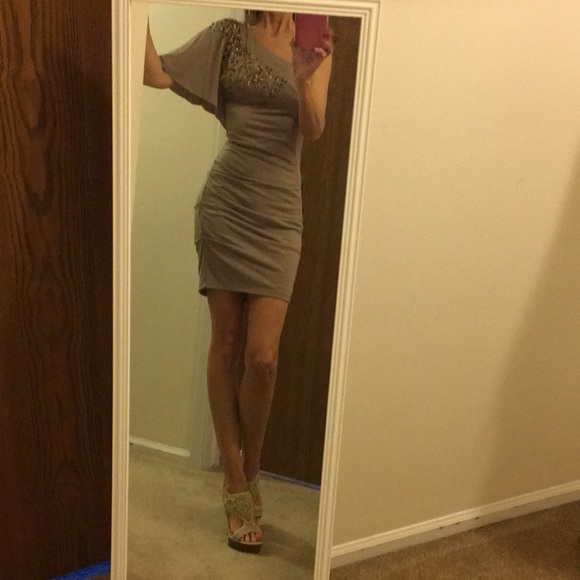BEBE NWT sexy one shoulder dress - Picture 2 of 8